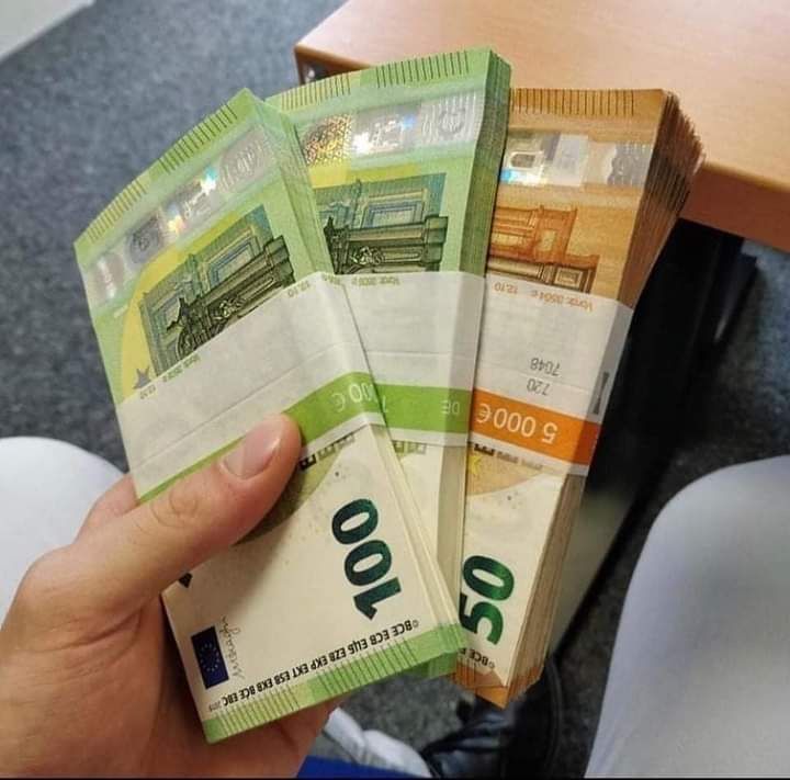 Buy Counterfeit bills in Italy